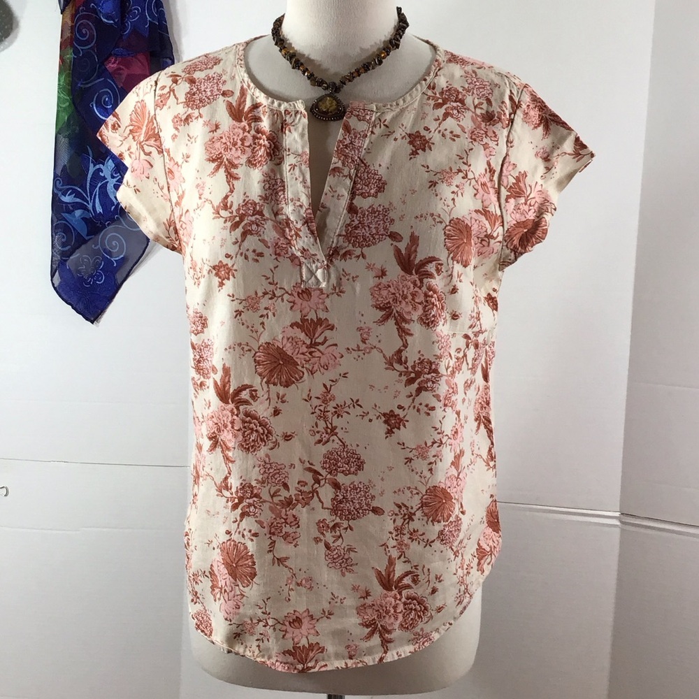 Anne Carson Cream and Red pink linen Floral Blouse